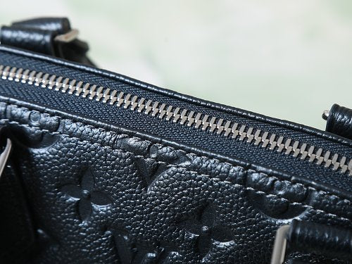 Louis Vuitton Alma BB in Black Monogram