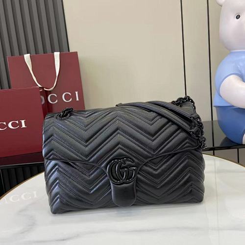 Gucci GG Marmont Medium Shoulder Bag