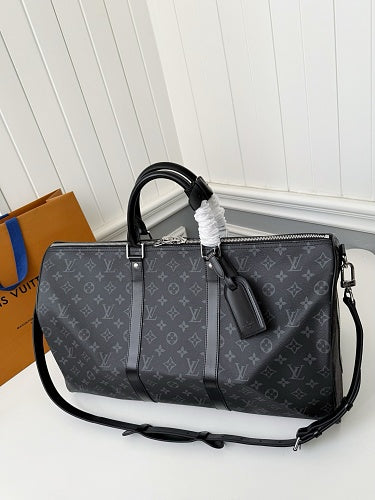 Louis Vuitton Keepall Bandoulière 55 Monogram Eclipse Canvas