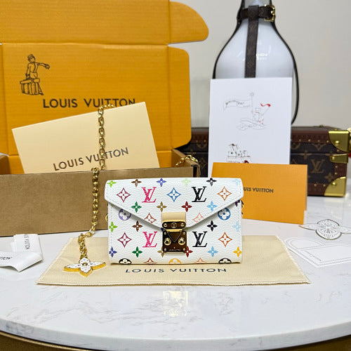 Louis Vuitton Pochette Métis East West White Monogram Multicolore Canvas