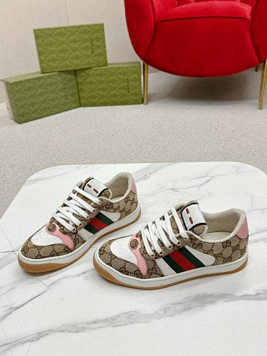 Gucci Screener GG Supreme Low-Top Sneakers