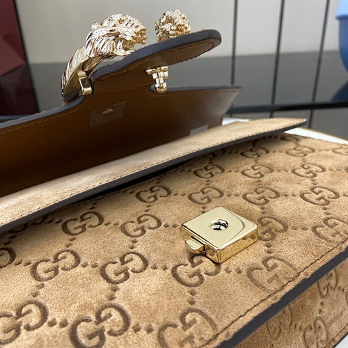 Gucci Dionysus Medium Shoulder Bag