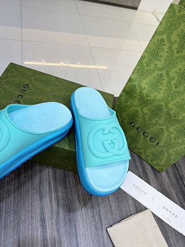 Gucci Interlocking G Rubber Slide Sandal