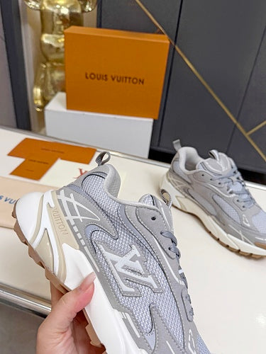 Louis Vuitton LV Runner Tatic Sneakers