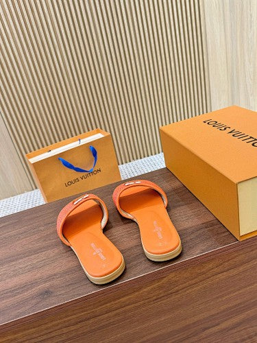 Louis Vuitton LV Initials Raffia Flat Slide Sandals