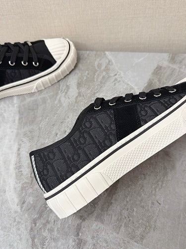 Dior Walk’n’Dior Low-Top Sneakers in Black Dior Oblique