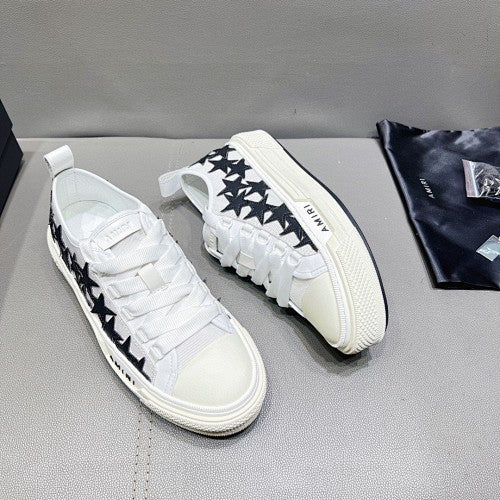 AMIRI Star Appliqué Low-Top Sneakers