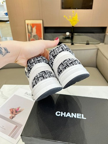 Chanel CC Tweed & Leather Chunky Low-Top Sneakers
