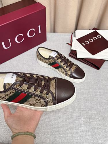 Gucci GG Supreme Web Low-Top Sneakers