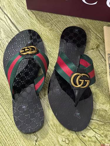 Gucci Web thong sandals/flip-flops