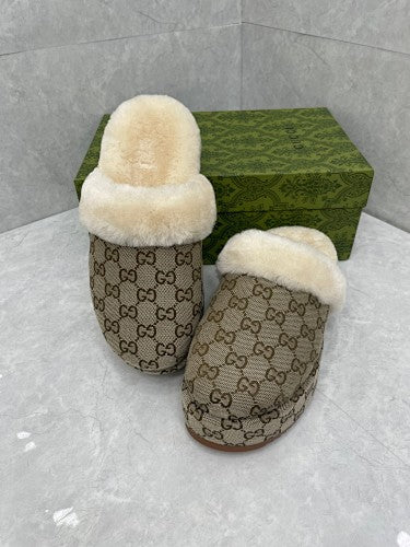 Gucci Beige GG Supreme Canvas Shearling-Lined Mule Slippers