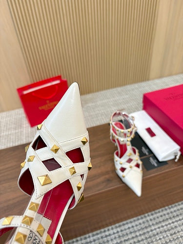 Valentino Garavani Rockstud Caged Pointed-Toe Pumps