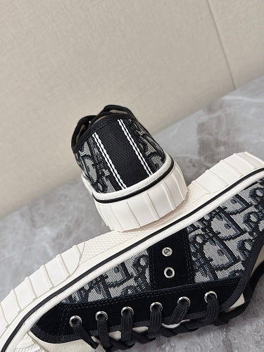 Dior Walk’n’Dior Low-Top Sneakers in Black Dior Oblique