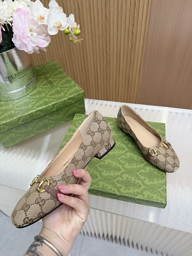 Gucci GG Supreme Horsebit Block-Heel Pumps