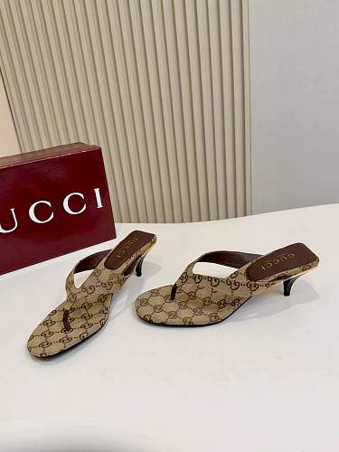 Gucci GG Supreme Thong Kitten-Heel Sandals