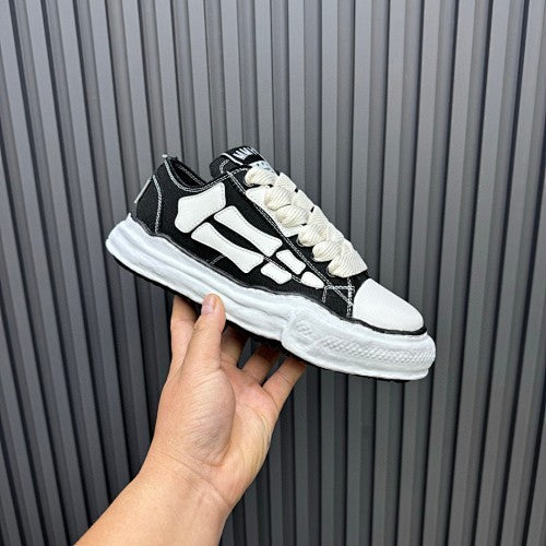 AMIRI Skel Top Low Sneakers