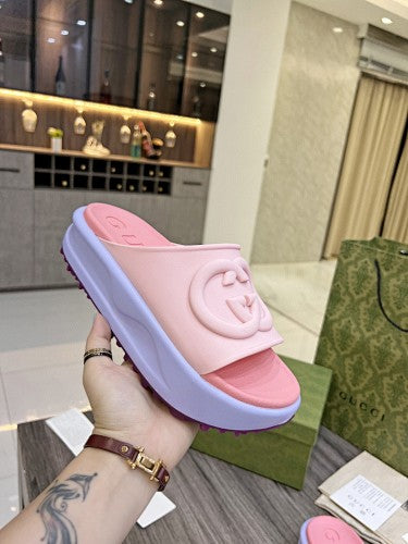 Gucci Interlocking G Rubber Slide Sandals