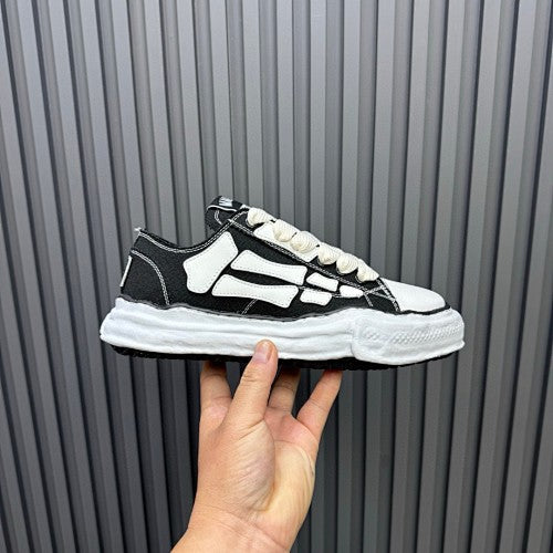 AMIRI Skel Top Low Sneakers