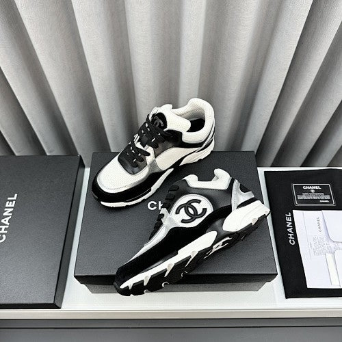 Chanel CC Logo chunky runner sneakers