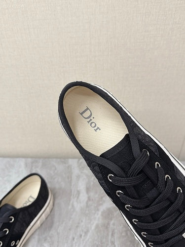 Dior Walk’n’Dior Low-Top Sneakers in Black Dior Oblique