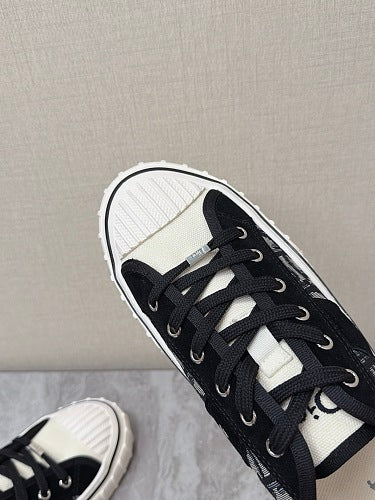 Dior Walk’n’Dior Low-Top Sneakers in Black Dior Oblique