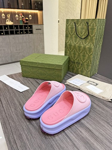 Gucci Interlocking G Rubber Slide Sandals