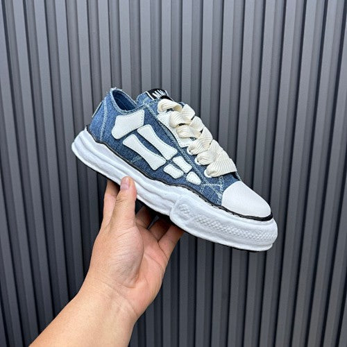AMIRI Skel Top Low Sneakers