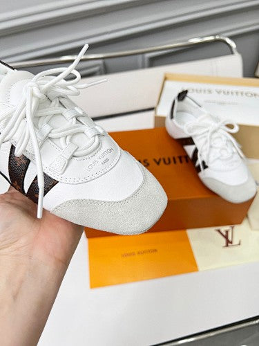 Louis Vuitton LV V-Sign Retro Low-Top Sneakers