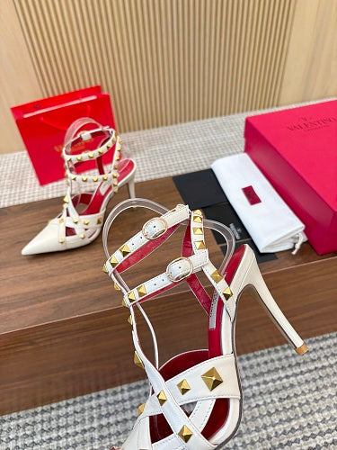 Valentino Garavani Rockstud Caged Pointed-Toe Pumps