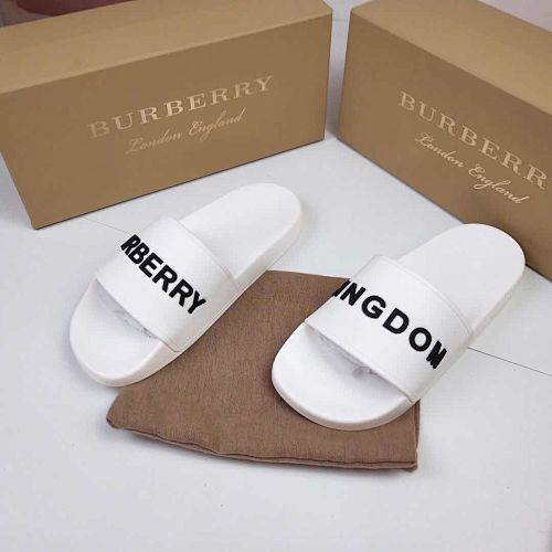 Burberry Logo Print Pool Slides / Logo-Print Slides