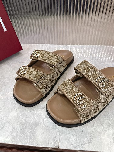 Gucci GG Double-Strap