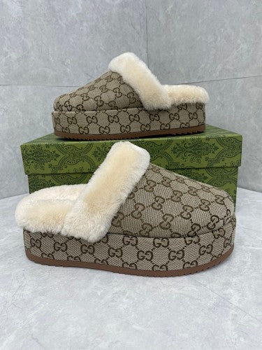 Gucci Beige GG Supreme Canvas Shearling-Lined Mule Slippers