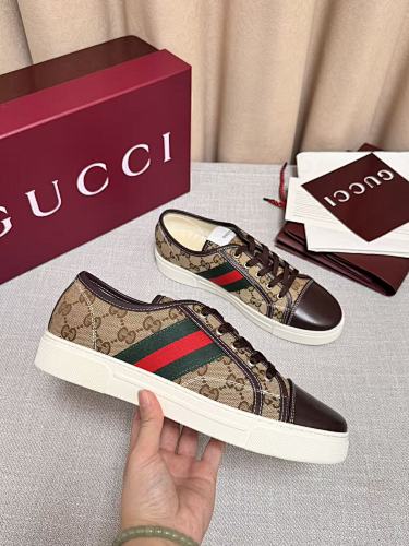 Gucci GG Supreme Web Low-Top Sneakers