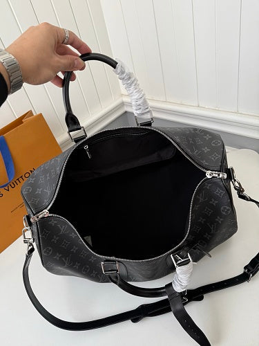 Louis Vuitton Keepall Bandoulière 55 Monogram Eclipse Canvas