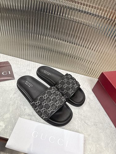 Gucci GG Supreme Monogram Slide Sandals