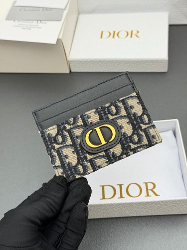 Dior 30 Montaigne Freesia Card Holder