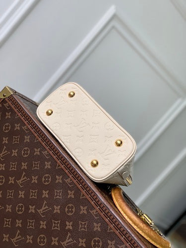 Louis Vuitton Alma BB-style bag