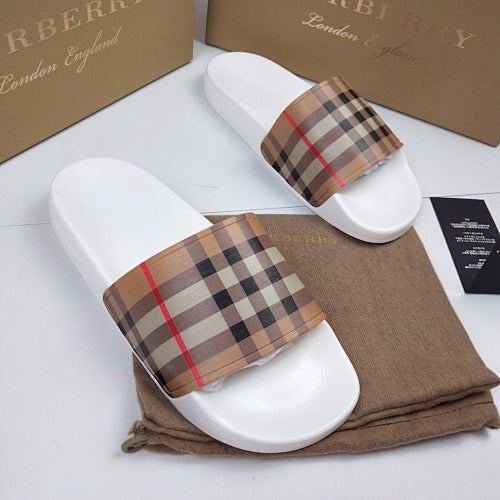 Burberry Vintage Check Slide Sandals