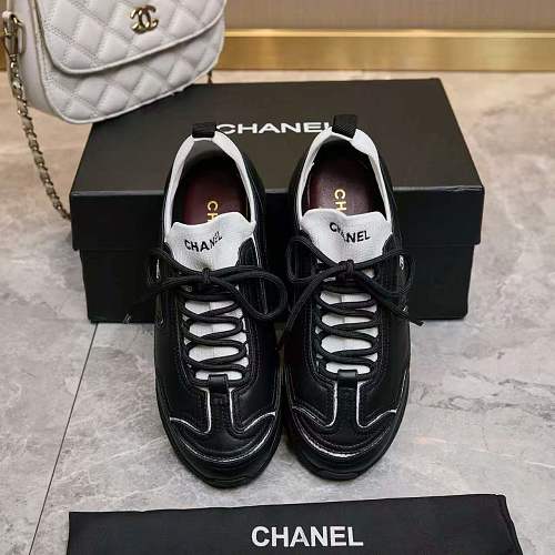 Chanel CC Logo Low-Top Runner Sneakers