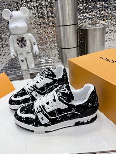 Louis Vuitton LV Trainer Sneakers