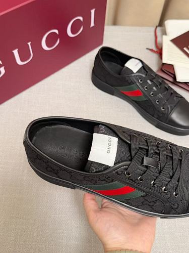 Gucci GG Supreme Web Low-Top Sneakers