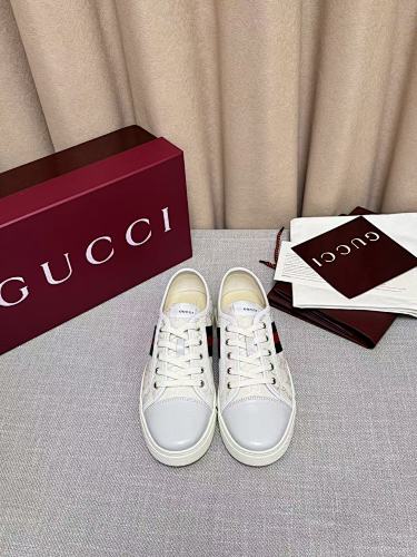 Gucci GG Supreme Web Low-Top Sneakers