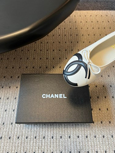 Chanel CC Logo Ballet Flats