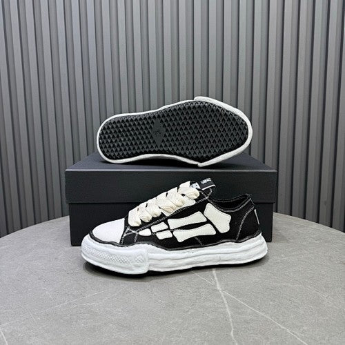 AMIRI Skel Top Low Sneakers