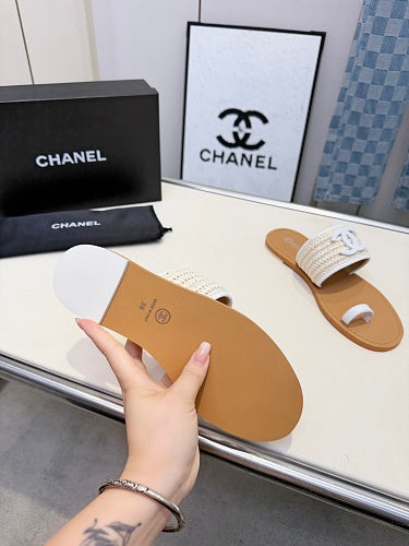 Chanel CC Logo Woven Raffia Toe-Ring Flat Sandals