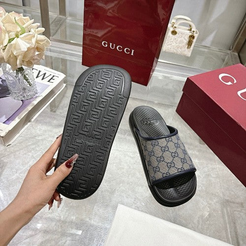 Gucci GG Supreme Monogram Slide Sandals