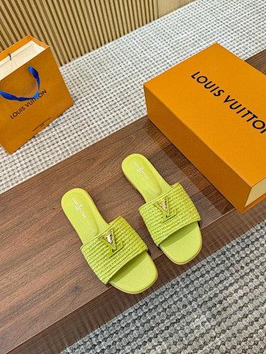 Louis Vuitton LV Initials Raffia Flat Slide Sandals