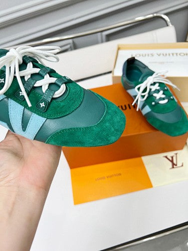 Louis Vuitton LV V-Sign Retro Low-Top Sneakers
