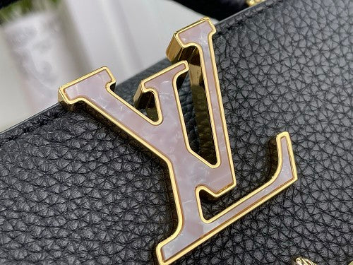 Louis Vuitton Capucines BB