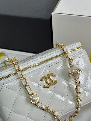 Chanel White Quilted Vanity Case